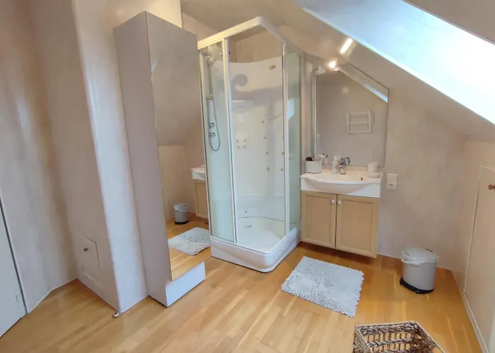 Holiday home Gite Gites De France - La Villa *